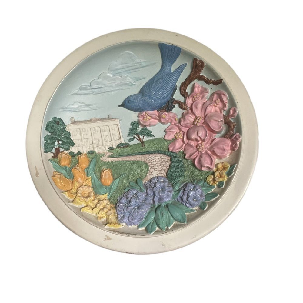 ‎Vintage Avon collectible decor wall plate